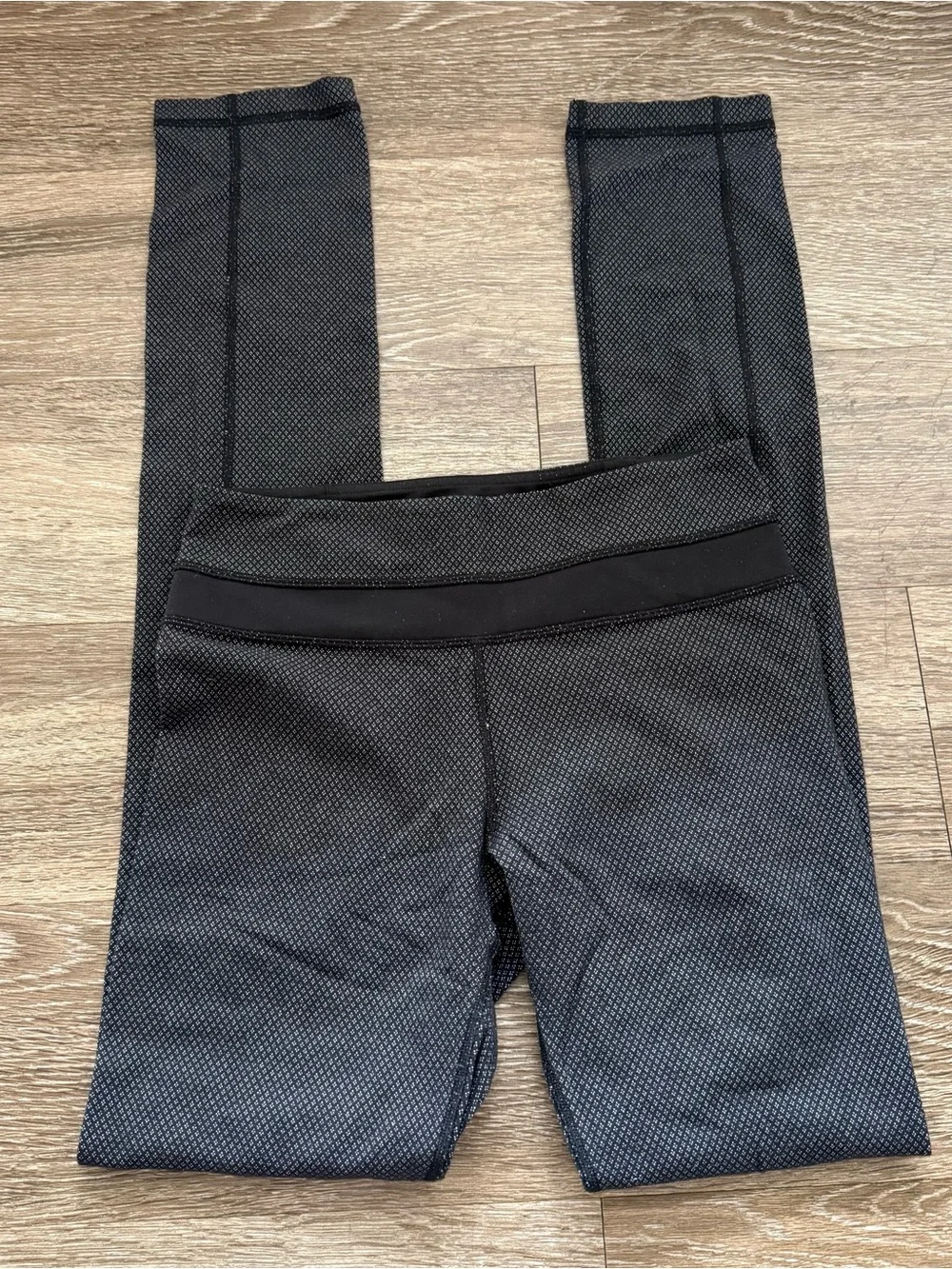 Lululemon Skinny Groove Pant (Print) Diamond Dot Black White / Black